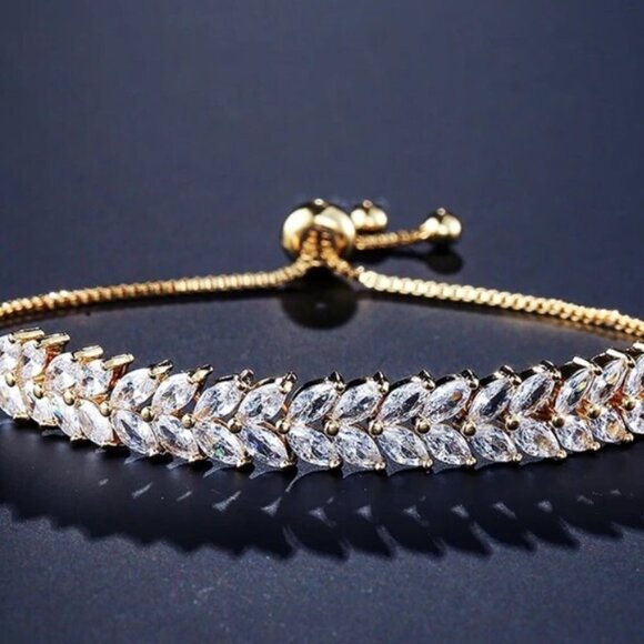 Jewelry - Jewelry bracelet gold tone with stones sparkly elegant fashion adjustable new